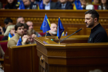 Zelensky unveils 'resilience plan': 'We will not give up our rights to our territory'