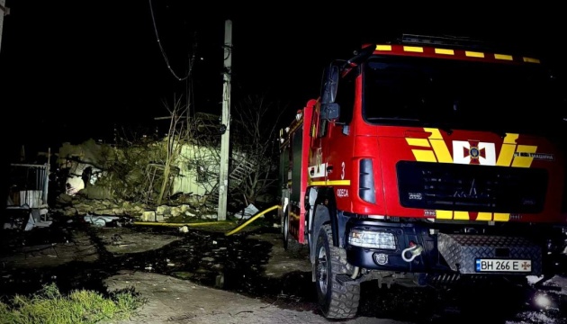 Внаслідок обстрілу Одеси зруйновані будинки, є постраждалі