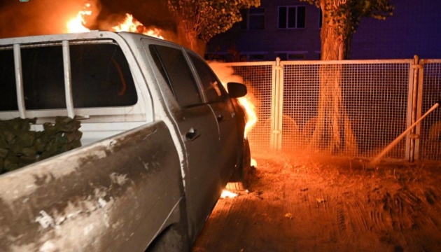 Дві будівлі ТЦК та три військові автівки: на Сумщині затримали серійного палія