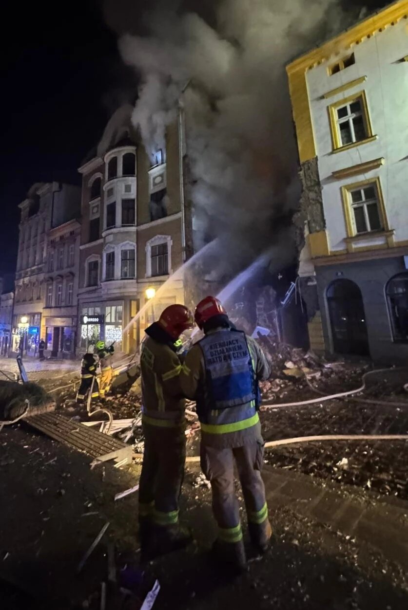 На півдні Польщі обвалилася частина історичного будинку, під завалами шукають людей