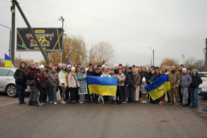 На Кіровоградщині влаштували жіночий автопробіг на підтримку ЗСУ