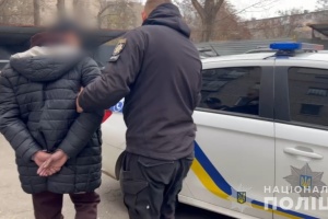 В Одесі затримали молодика за підозрою у підпалі автомобіля