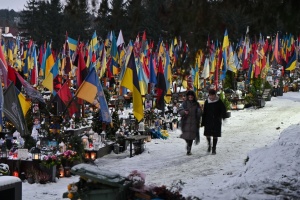 У Львові на Полях почесних поховань Захисників України запалили Вифлеємський вогонь