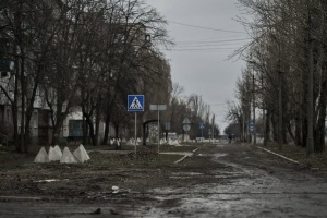 У зоні активних бойових дій на Донеччині залишаються ще 250 дітей