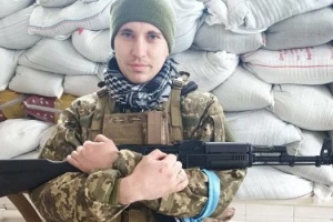 Із російського полону звільнили маріупольського журналіста Олександра Гуділіна