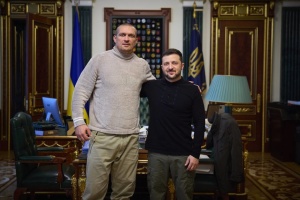 Зеленський зустрівся з Усиком: «Вітаємо вдома, чемпіоне!»