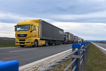 At Luzhanka-Beregsurany checkpoint, empty trucks will be allowed to pass by electronic recording