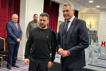 Zelensky discusses long-term support agreement with Austrian Chancellor