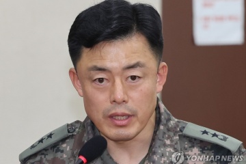 Current, former defense intelligence chiefs detained in South Korea