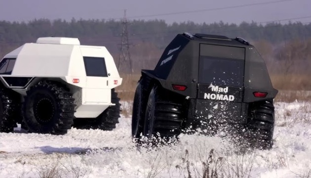 Ukrainian border guards test Nomad amphibious all-terrain vehicle