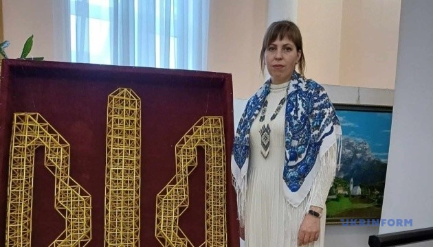 На конкурсі різдвяної атрибутики в Івано-Франківську представили панно «Тризуб»