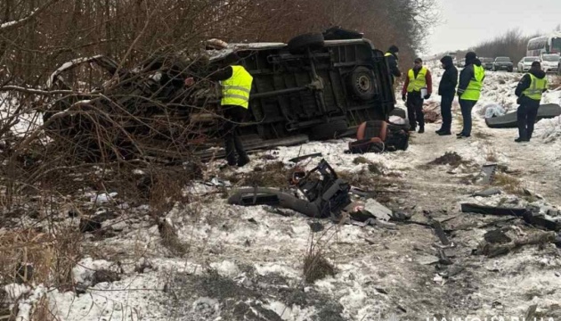 Поблизу Львова сталася потрійна ДТП: семеро загиблих, ще троє травмовані