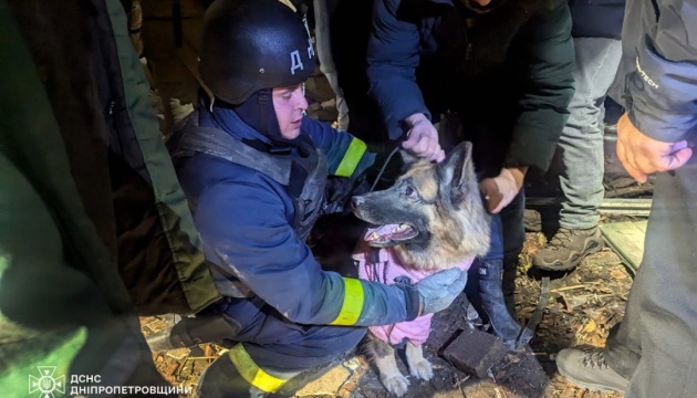 Five people injured as Russian ballistic missile hit residential building in Kryvyi Rih