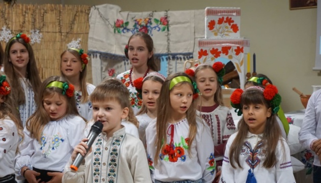 Українська школа в італійській Падуї провела Андріївські вечорниці