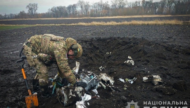 Explosives technicians neutralize downed Russian missile in Sumy region