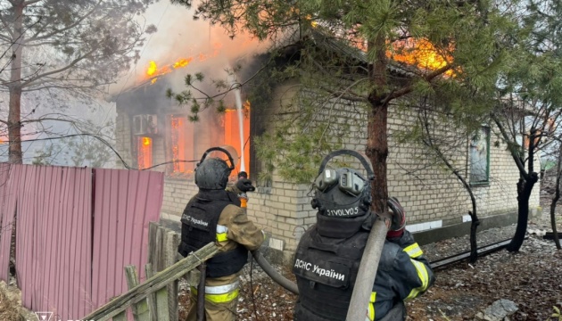 На Донеччині рятувальники вчора потрапили під повторний обстріл