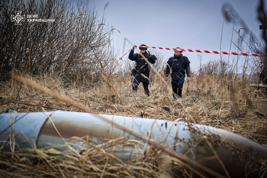 Bomba rusa FAB-500 sin explotar neutralizada en la región de Jharkiv