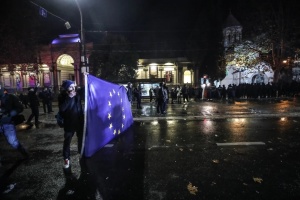 У Грузії депортують іноземців за участь у масових протестах