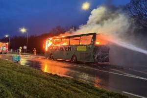 У Нідерландах загорівся автобус з учнями