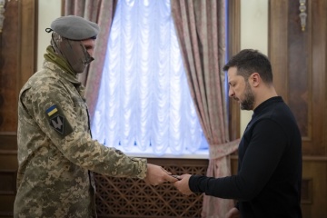 Gefangennahme von Nordkoreanern, im Nahkampf gestorbene Soldat: Selenskyj zeichnet Militärangehörige aus