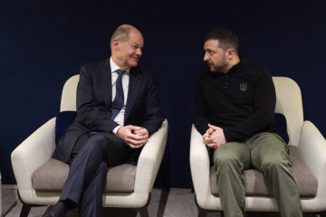 Zelensky, Scholz discuss continued support for Ukraine in Davos
