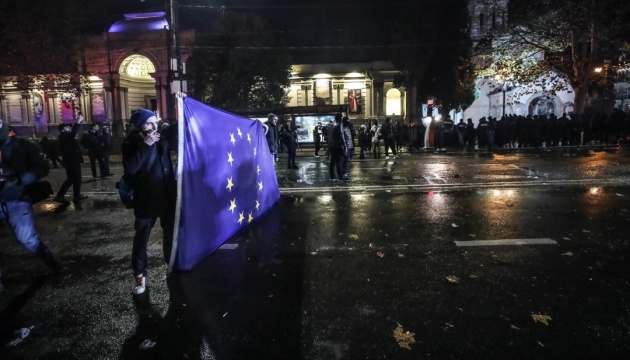 У Грузії депортують іноземців за участь у масових протестах