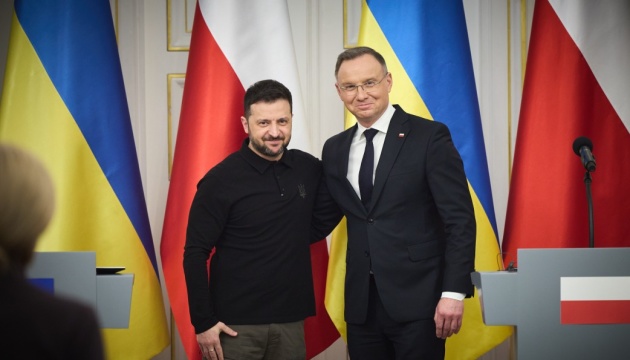 À Varsovie, Volodymyr Zelensky s’entretient avec Andrzej Duda et Donald Tusk 