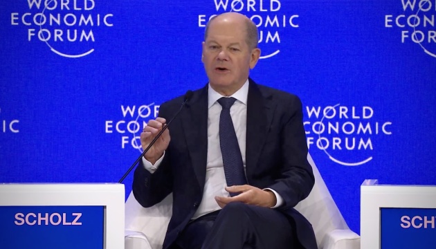 Шольц - про жест Маска: Ми не підтримуємо праві екстремістські позиції