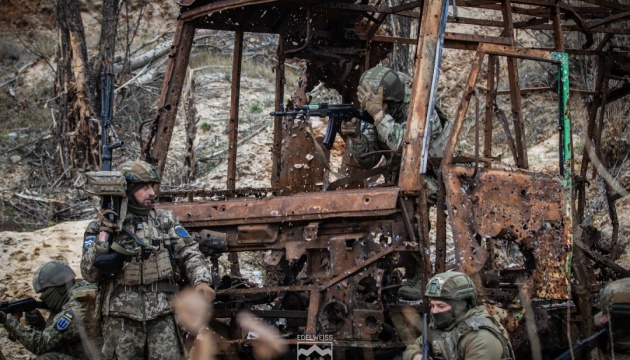 Lage an der Front: Fast 40 russische Angriffe bei Pokrowsk