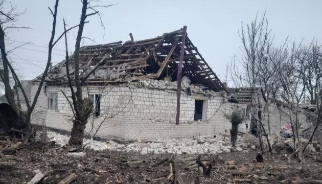 Guerre en Ukraine : Un civil tué et un autre blessé dans des bombardements russes sur la région de Donetsk 