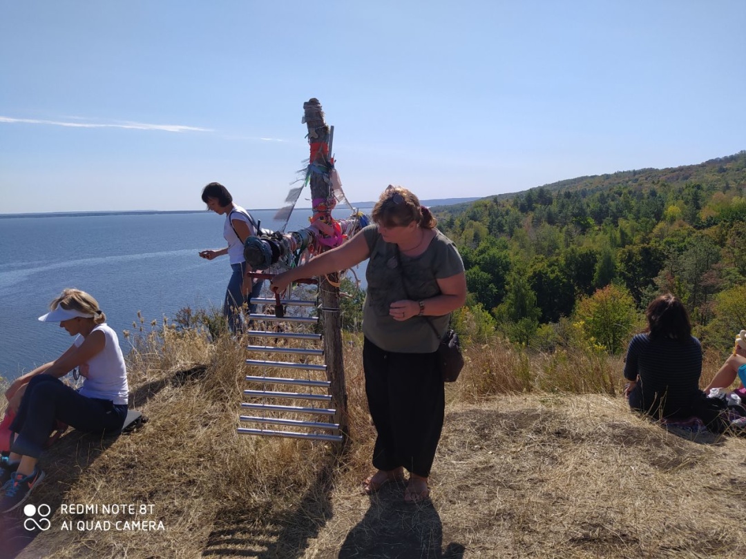 Інструмент дайва. Його ангельську мелодію чутно на кілометри. Використовують для медитацій туристів Інструмент дайва. Його ангельську мелодію чутно на кілометри. Використовують для медитацій туристів