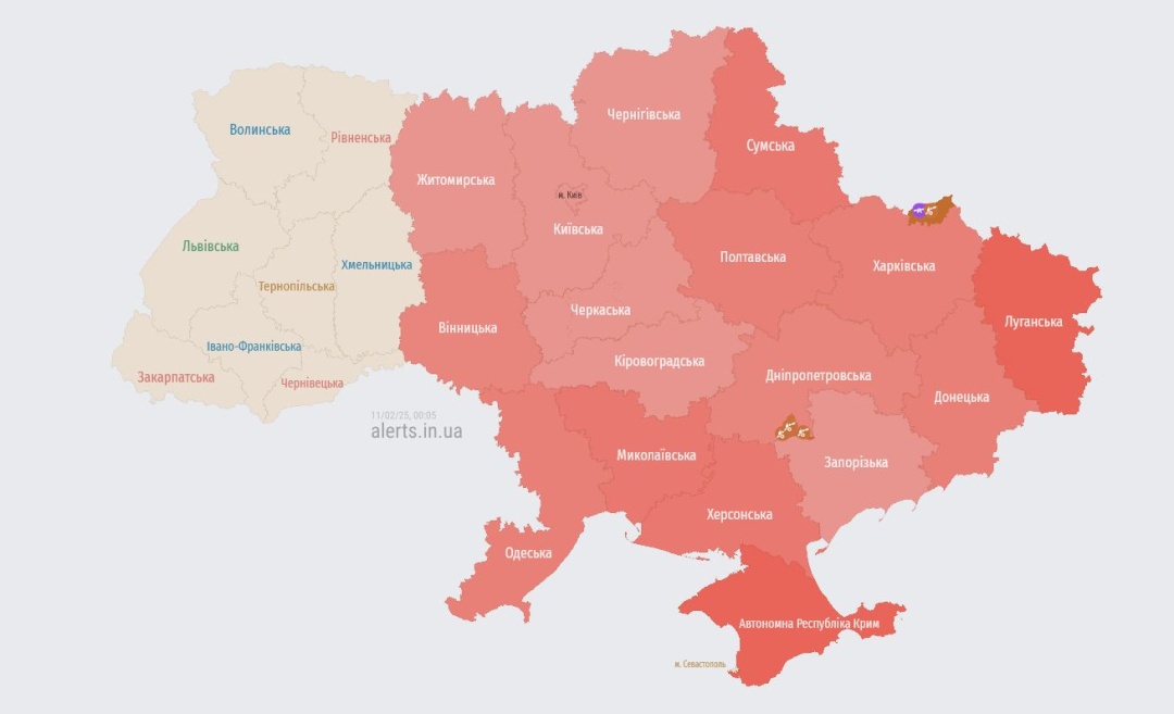 Актуальна мапа повітряних тривог станом на 00:05 / Джерело: https://alerts.in.ua/