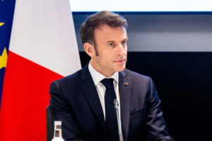 Macron : « Les Ukrainiens sont les seuls qui peuvent mener les échanges pour une paix solide et durable »