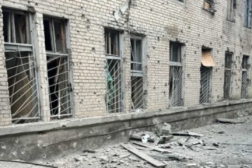 Guerre en Ukraine : Deux morts et cinq blessés dans des bombardements russes sur la région de Kherson 