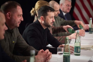 Zelensky following meeting with Vance: looking forward to welcoming General Kellogg to Ukraine 