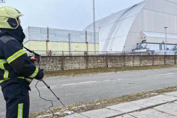 Le directeur de l’AIEA exhorte à faire preuve d’une retenue militaire maximale face à une attaque de drones sur Tchornobyl 