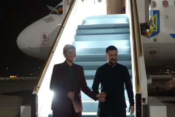 Volodymyr Zelensky et son épouse arrivent aux Émirats arabes unis