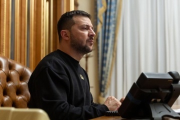 Selenskyj bespricht mit Macron Sicherheitsgarantien für Ukraine 