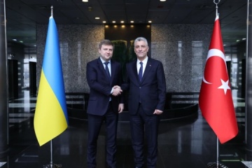 Koval: Ucrania dispuesta a ampliar la cooperación con Turquía en el mercado agrícola