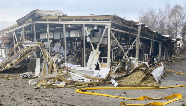 На Київщині у двох районах падіння уламків російських дронів є пошкодження