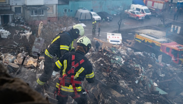 У Полтаві серед загиблих унаслідок ракетного удару ідентифікували ще одну дитину У Полтаві серед загиблих унаслідок ракетного удару ідентифікували ще одну дитину