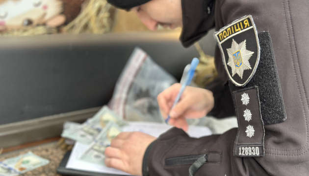 Видаляв із бази розшуку за хабарі: в Одесі затримали працівника ТЦК Видаляв із бази розшуку за хабарі: в Одесі затримали працівника ТЦК
