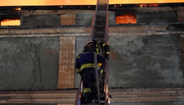 Guerre en Ukraine : Trois incendies déclarés après une attaque de drones sur Tcherkassy 