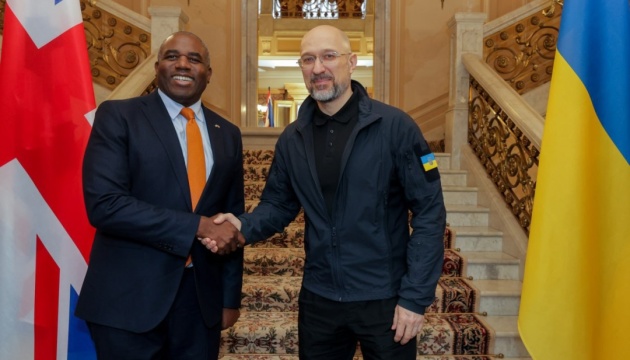 Shmygal y Lammy tratan la compra de sistemas de defensa aérea y misiles Shmygal y Lammy tratan la compra de sistemas de defensa aérea y misiles