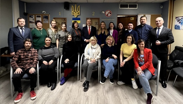 У Барселоні генконсул зустрівся з головами українських асоціацій Каталонії У Барселоні генконсул зустрівся з головами українських асоціацій Каталонії