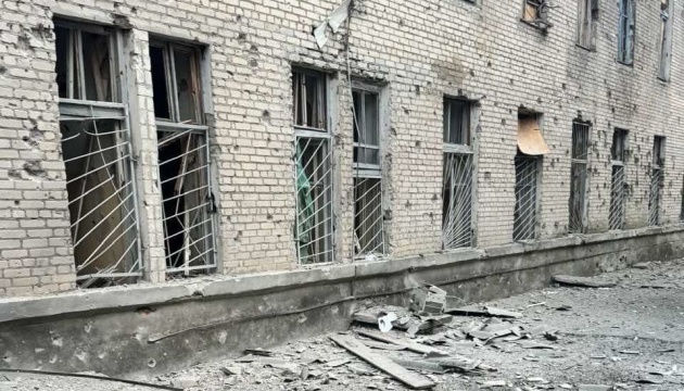 Guerre en Ukraine : Deux morts et cinq blessés dans des bombardements russes sur la région de Kherson 