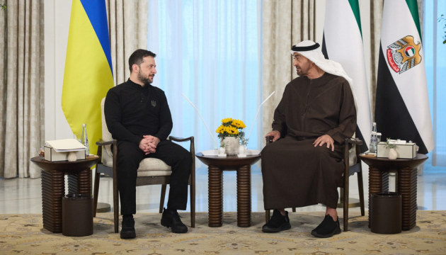 Volodymyr Zelensky et Mohammed ben Zayed Al Nahyane ont discuté du retour des prisonniers ukrainiens 