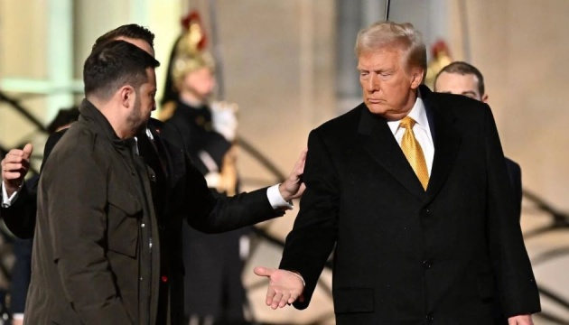 Трамп: у Зеленського «4% рейтингу», він «почав війну»? Українці відповіли як треба Трамп: у Зеленського «4% рейтингу», він «почав війну»? Українці відповіли як треба