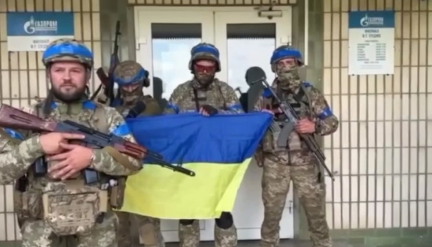 Près de 80 % des Ukrainiens s'opposent au retrait des troupes ukrainiennes à la demande de Poutine