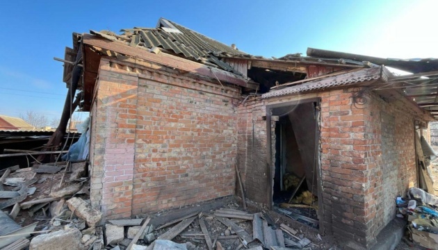 Росіяни за день десять разів атакували Нікопольський район, є пошкодження Росіяни за день десять разів атакували Нікопольський район, є пошкодження